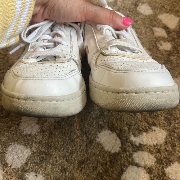 Veja Gold Sneakers Women Size 6 - Picture 6 of 12